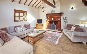Host & Stay - The Arches Cottage